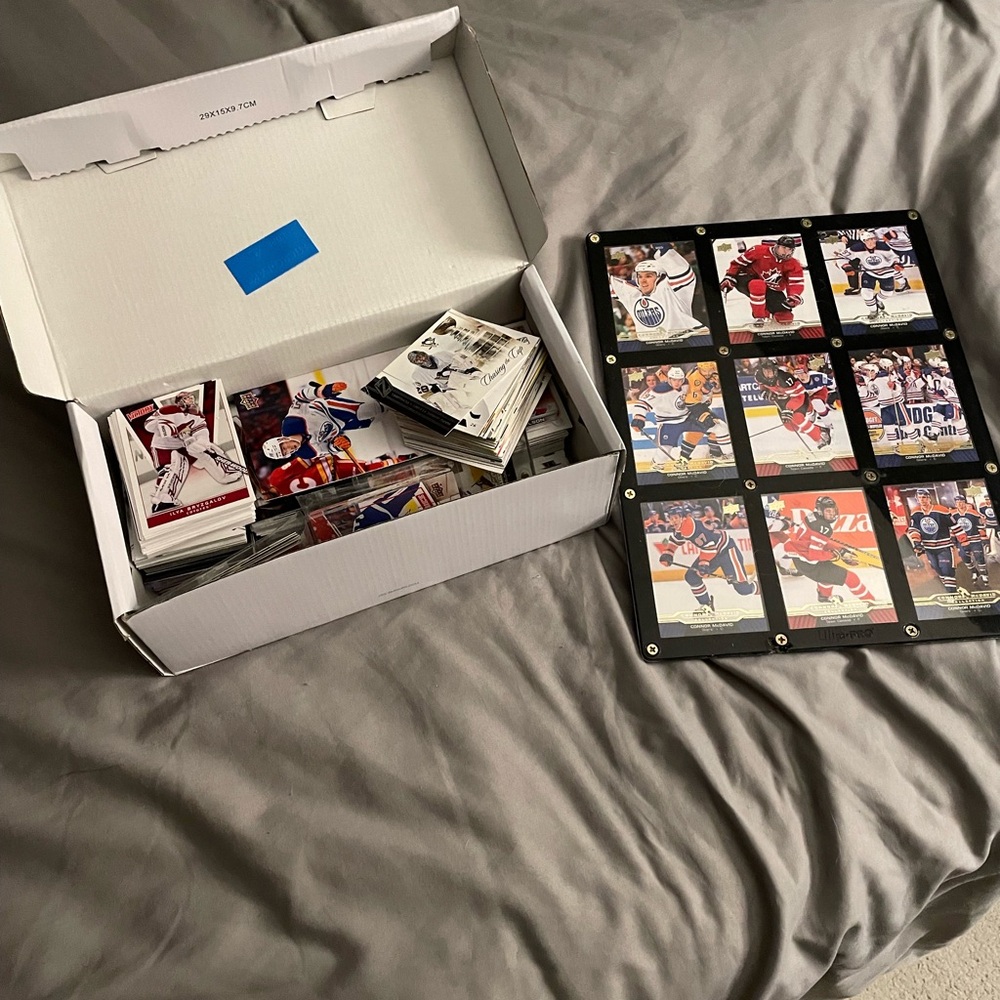 Ultimate Hockey Card Set